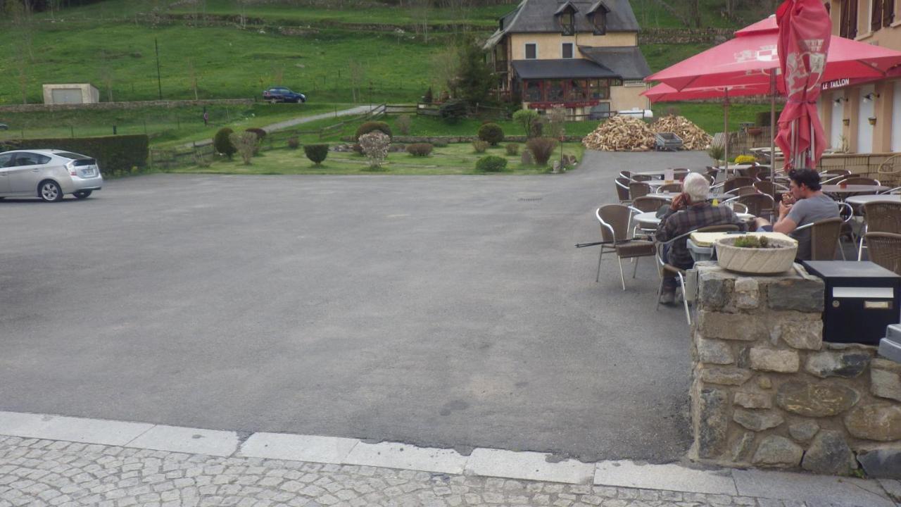 Le Taillon Gèdre Exterior foto